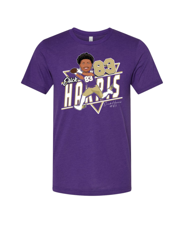 A purple t-shirt with an image of the lakers ' hall of fame player.