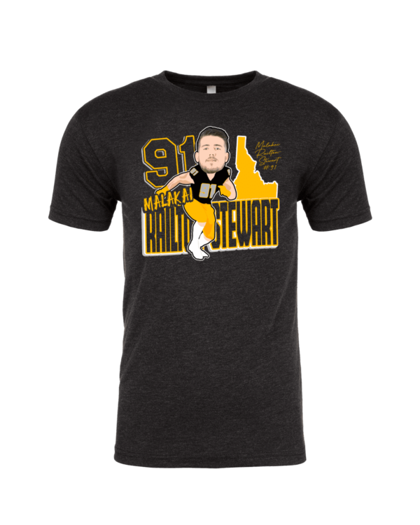 A black t-shirt with a picture of a man and the words " 9 1 / 2 "